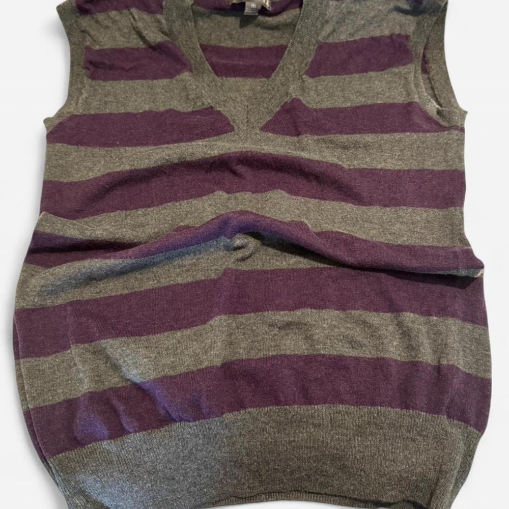 XXI Sweater Vest